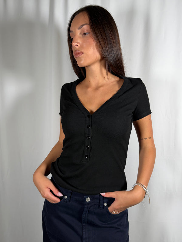 T-shirt scollo a V serafino Nera - UAC0046 Vicolo