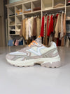 Sneakers Victoria beige modello running