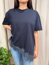 T-shirt asimmetrica con pizzo