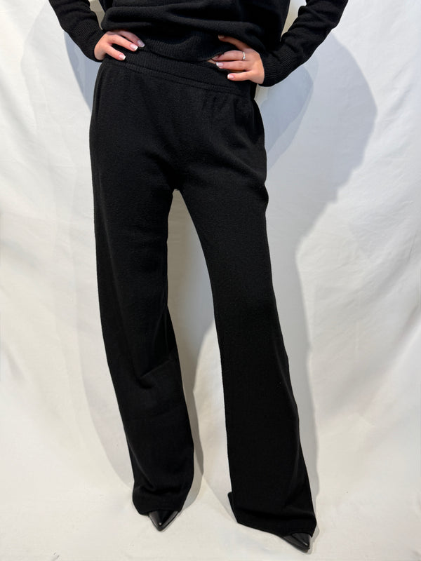 Completo in maglia scollo aV - HaveOne HNCR013