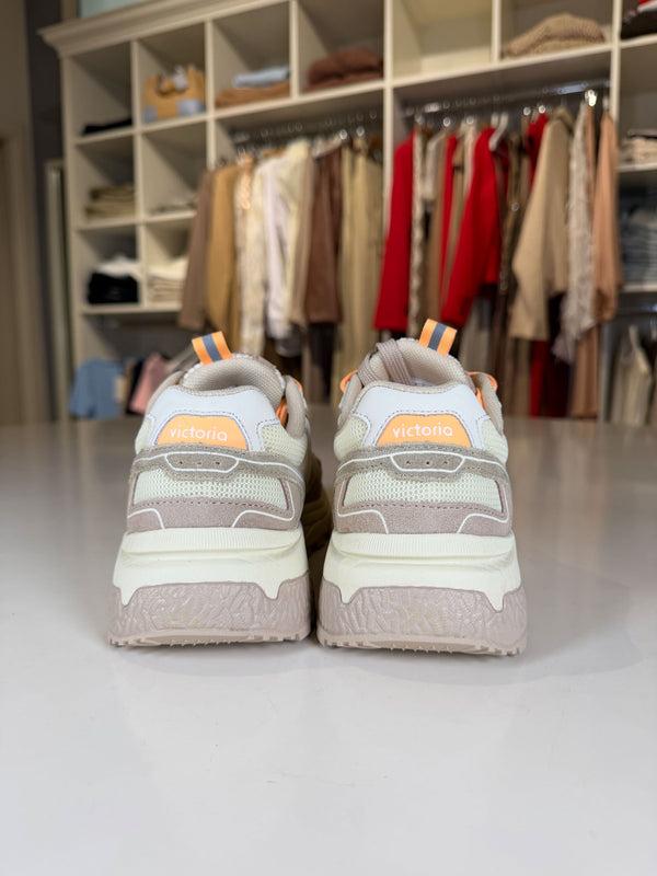 Sneakers Victoria beige modello running