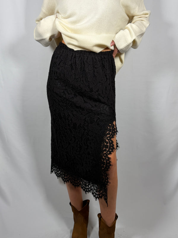 Gonna in pizzo nera - HaveOne