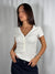 T-shirt scollo a V serafino Burro - UAC0046 Vicolo