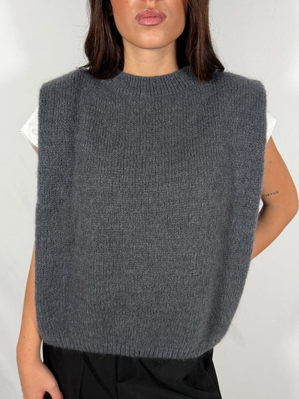 Maglia smanicata - Philia Loft