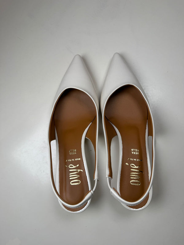 Slingback in vernice burro